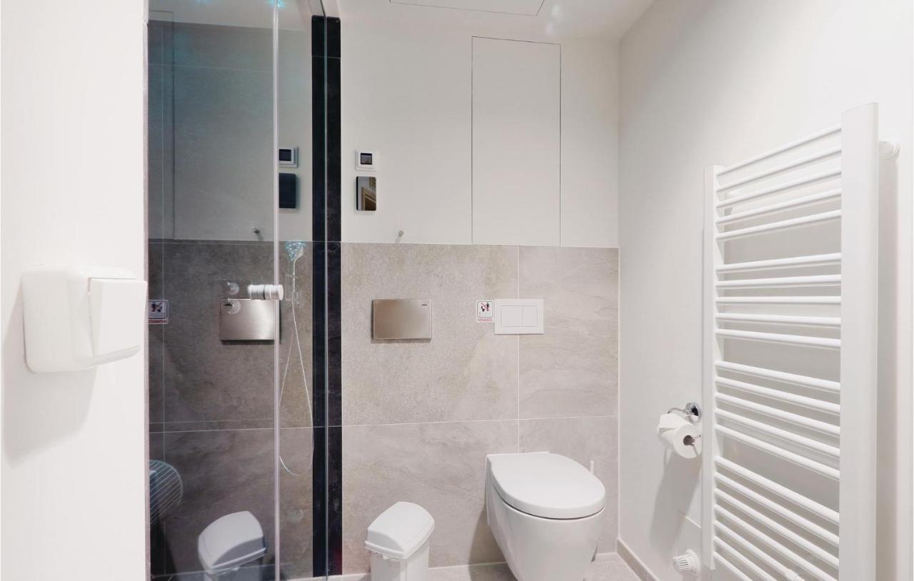 Awesome Apartment In Luebeck Travemuende With Wifi Luaran gambar