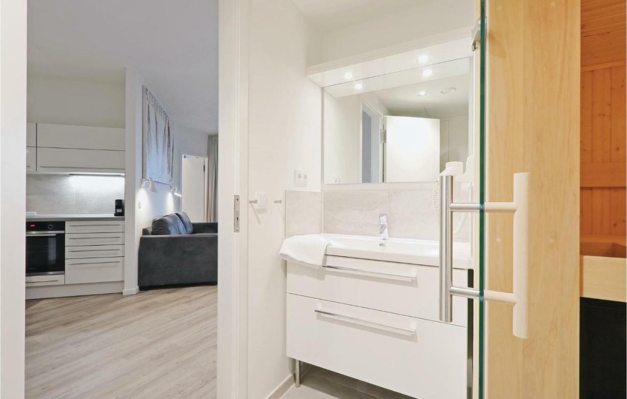 Awesome Apartment In Luebeck Travemuende With Wifi Luaran gambar